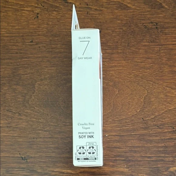 Kiss Women's Acrylic French Manicure Set NWT - Picture 5 of 11